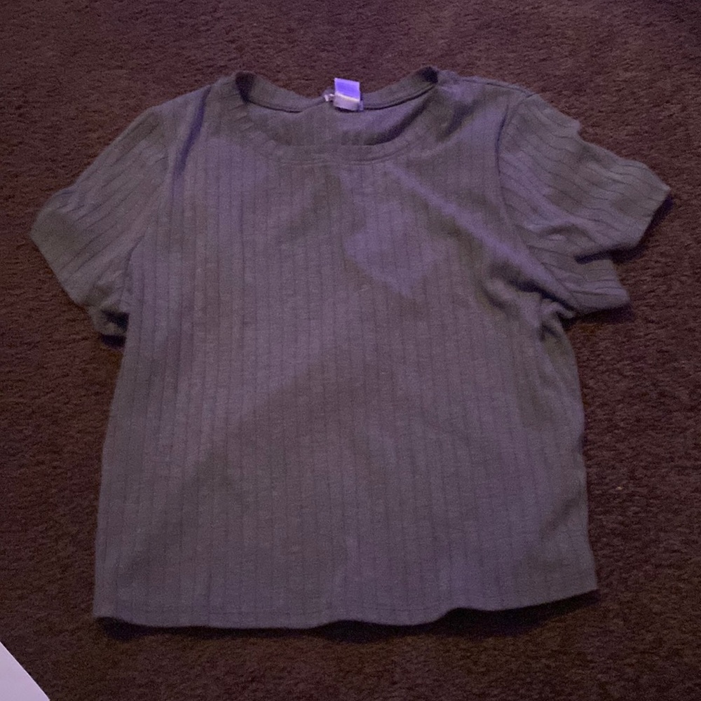 Green crop top. Brand: Bozzolo Size: L